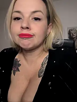 Ladykaos's cam snapshot