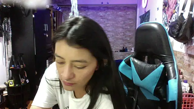 AngelaQueen_'s cam snapshot