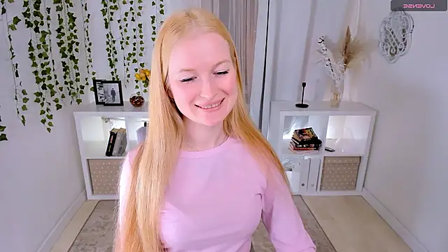 Laly_Peach live sex cam