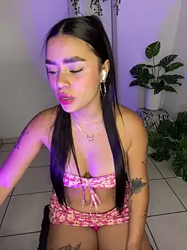 meli_ortiz_'s cam snapshot