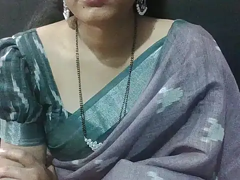 Thilothama_Vaishu's cam snapshot