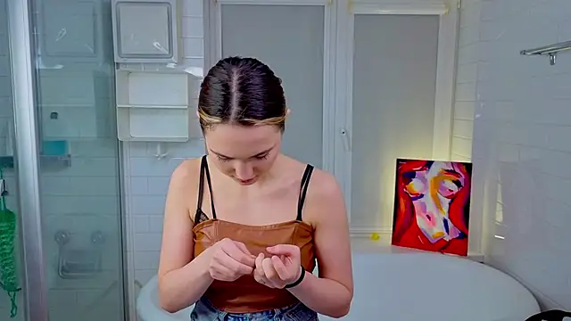 LeenaPuita live sex cam