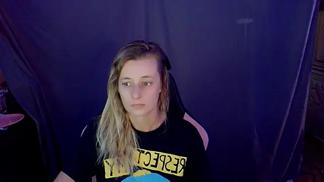 YourSecretGF963's cam snapshot