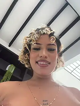 MystiqueXXX's cam snapshot