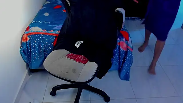 Kris_Khalifa69's cam snapshot