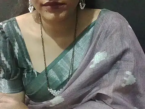 Thilothama_Vaishu's cam snapshot