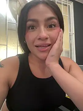 Alyha_Cortes's cam snapshot