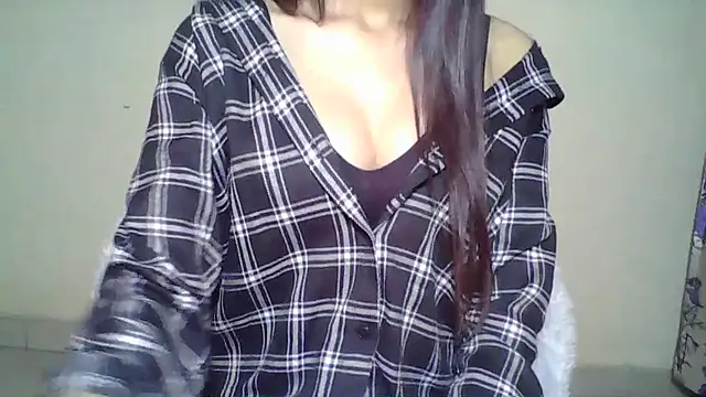 Naughty_Nayra's cam snapshot