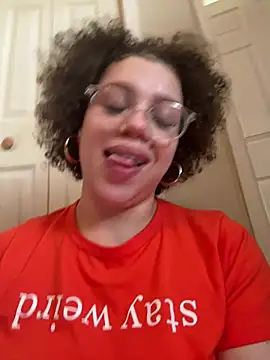 QueenNuttCollector live sex cam