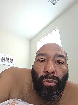 Bearhoney843 live sex cam