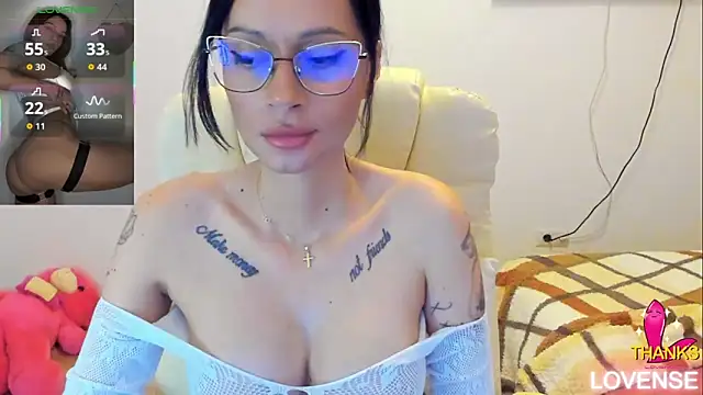 kissnicol32's cam snapshot