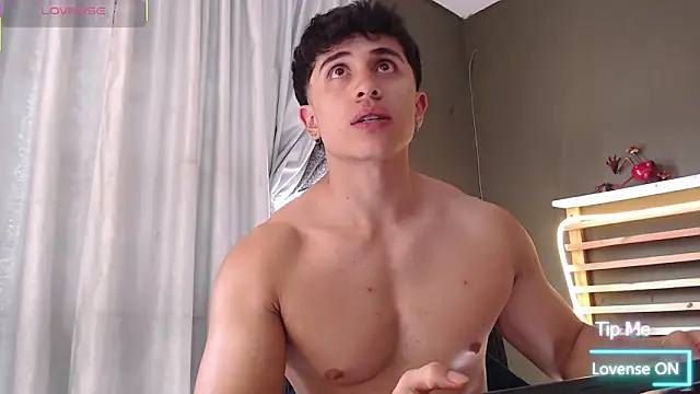 PaulEvens live sex cam