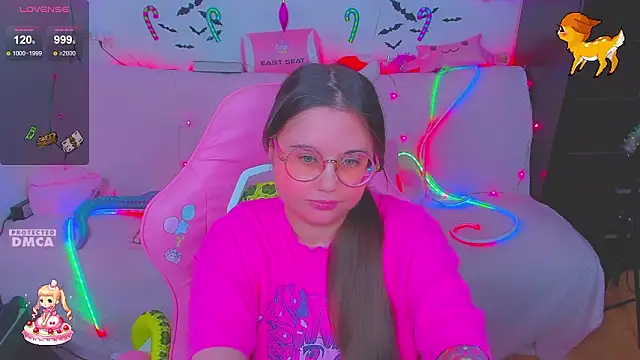 Lolisuccub's cam snapshot