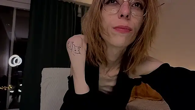 amber_quell_here's cam snapshot