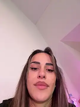 -Alisa's cam snapshot