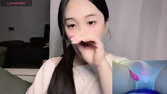 woaiqinqin's cam snapshot