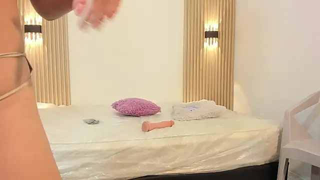 LaylaEmber's cam snapshot