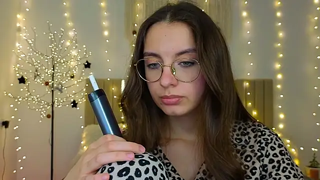 Real_cutie1's cam snapshot