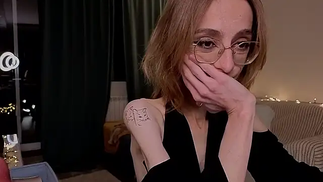 amber_quell_here's cam snapshot