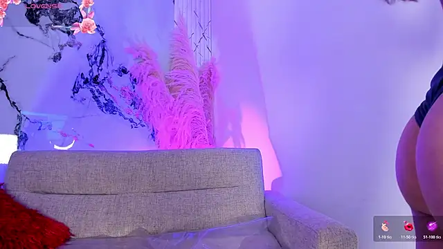 CristineCaru's cam snapshot