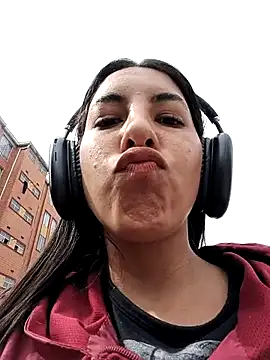 Bonny_Klote live sex cam