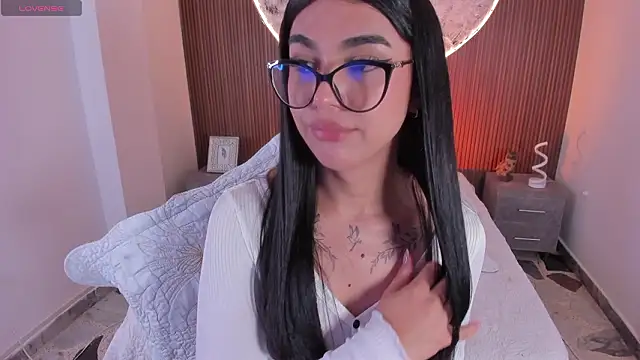 RoseCassie live sex cam