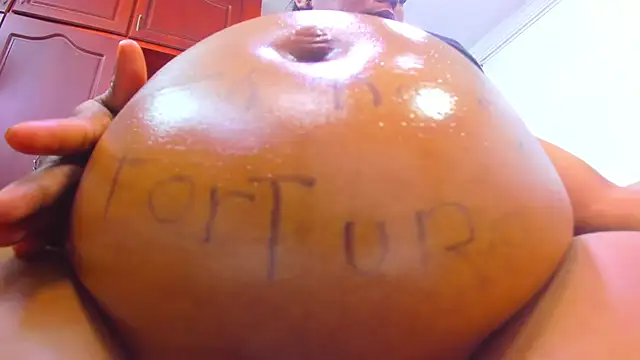 emma_purple_'s cam snapshot