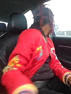 oliviaprettypussy's cam snapshot