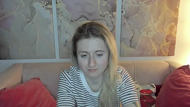 CamillaDreamer's cam snapshot