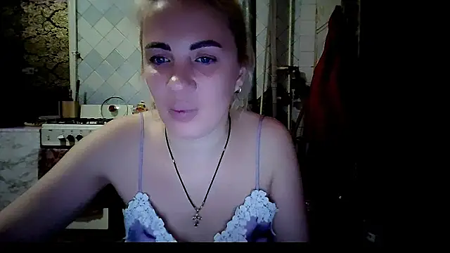 EmmaCat_'s cam snapshot