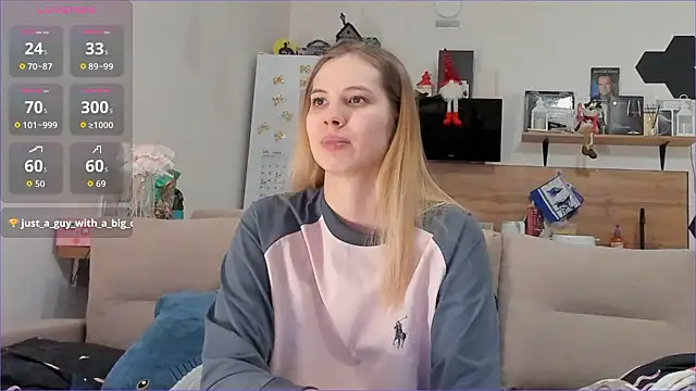 Girl_alone_home live sex cam