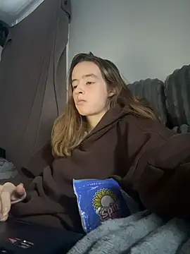 SeccySerena's cam snapshot