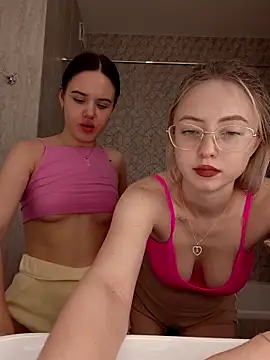 caressyourself's cam snapshot