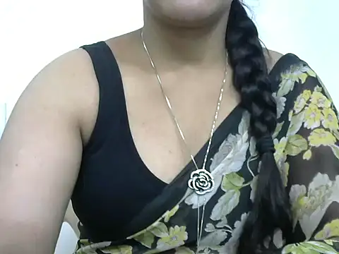 reshmika_reddy's cam snapshot