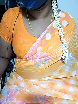Tamil-hotwife's cam snapshot