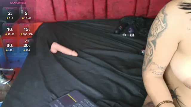 LilithVibe_'s cam snapshot