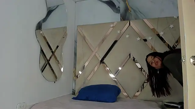 Ladymadinght's cam snapshot