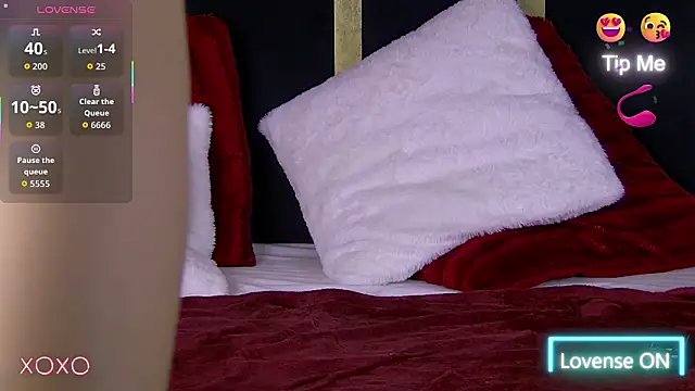 ArielFoxy's cam snapshot