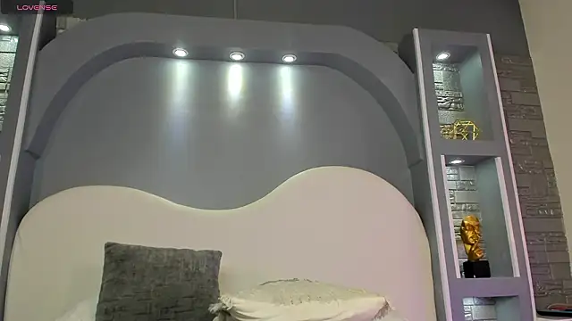 Valentino_moretti's cam snapshot