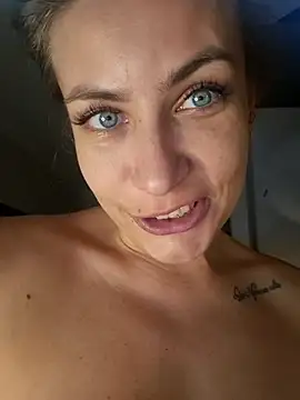 Keli_Jessi's cam snapshot