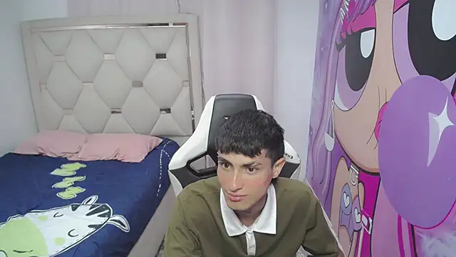 Akyra_latinn's cam snapshot