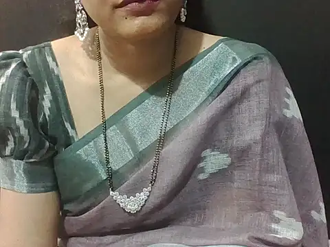 Thilothama_Vaishu's cam snapshot