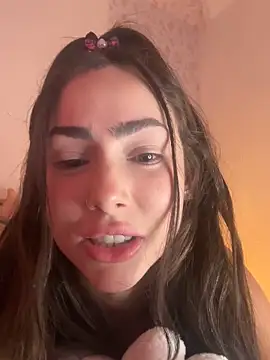 Baby_Mia_pires live sex cam