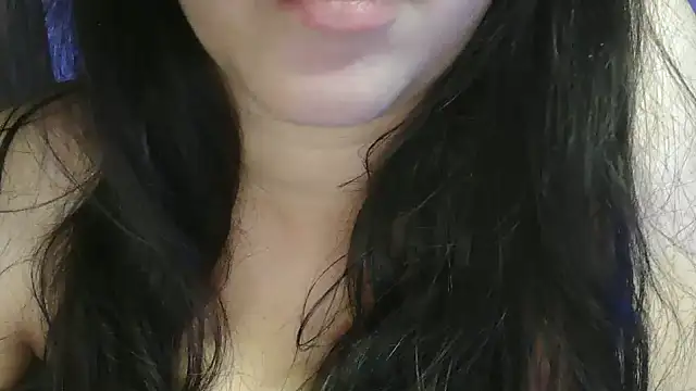 HotNiyathi's cam snapshot