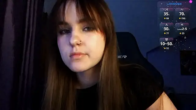 Lilmila's cam snapshot