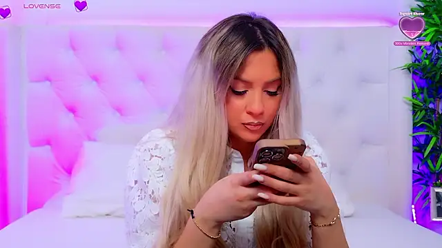 AriannaSins's cam snapshot