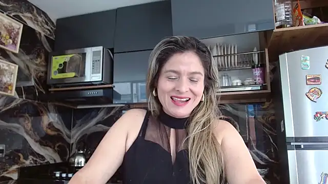 linda-mature43's cam snapshot