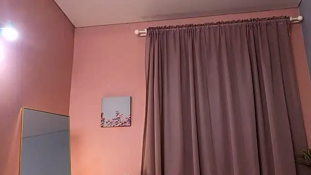 too_sexxxy's cam snapshot