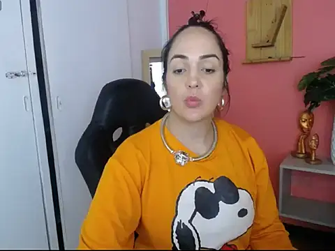 sharon_collin2's cam snapshot