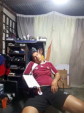 Franklin111230 live sex cam